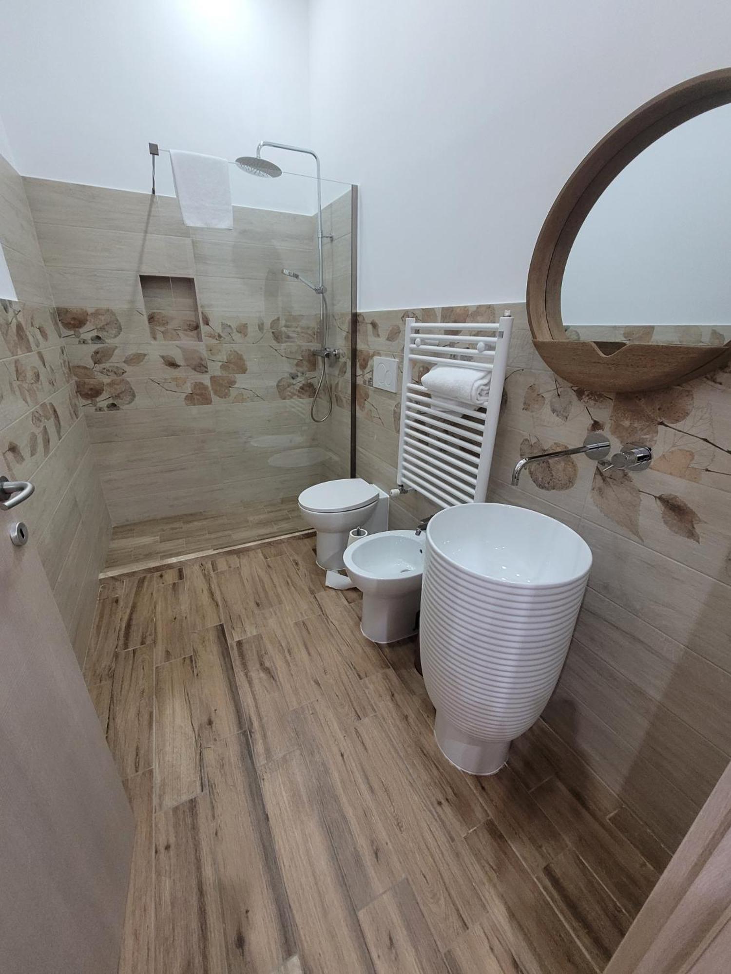 Guest House Romana Vecchia Monticchio  Bagian luar foto