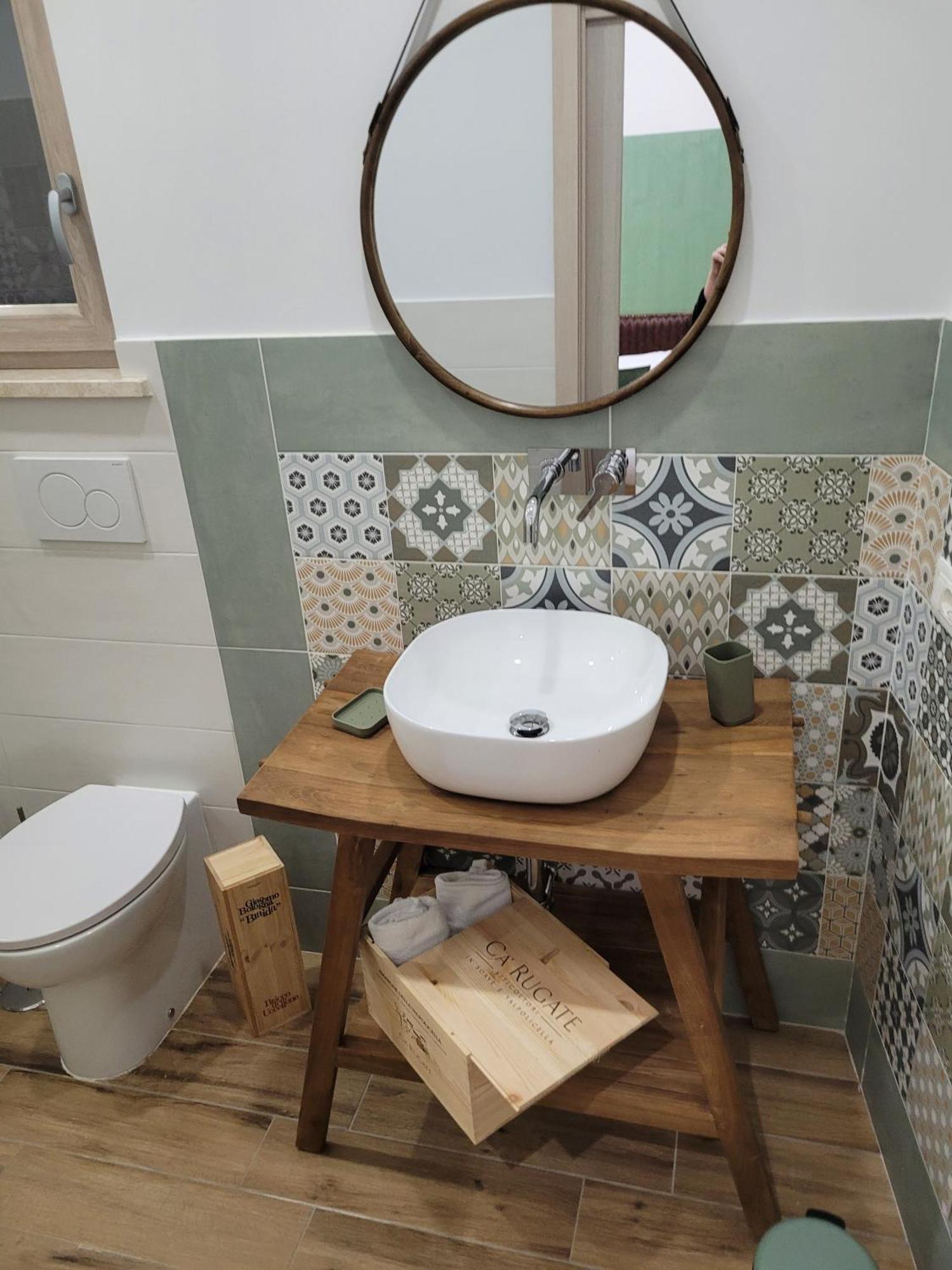 Guest House Romana Vecchia Monticchio  Bagian luar foto