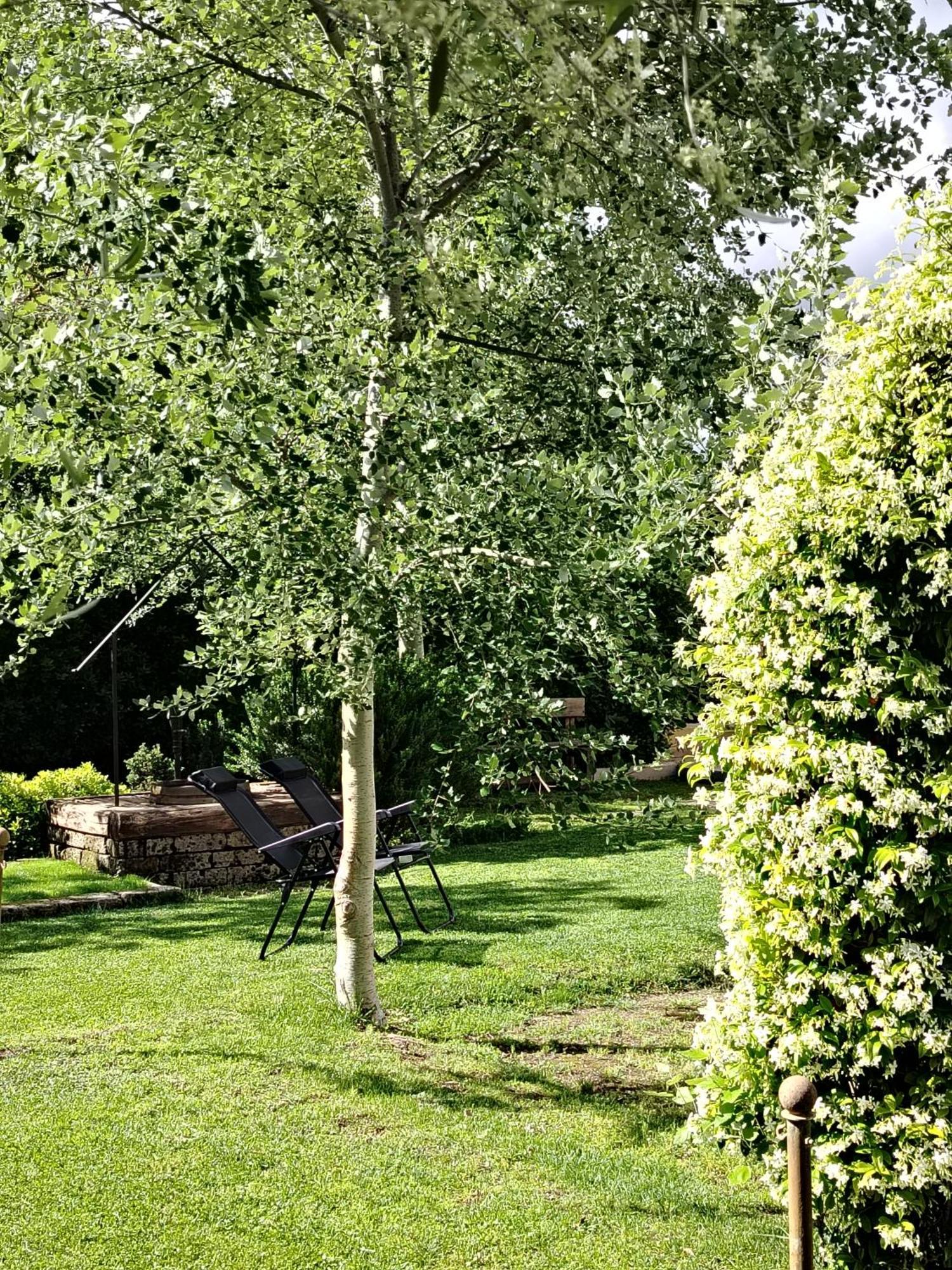 Guest House Romana Vecchia Monticchio  Bagian luar foto